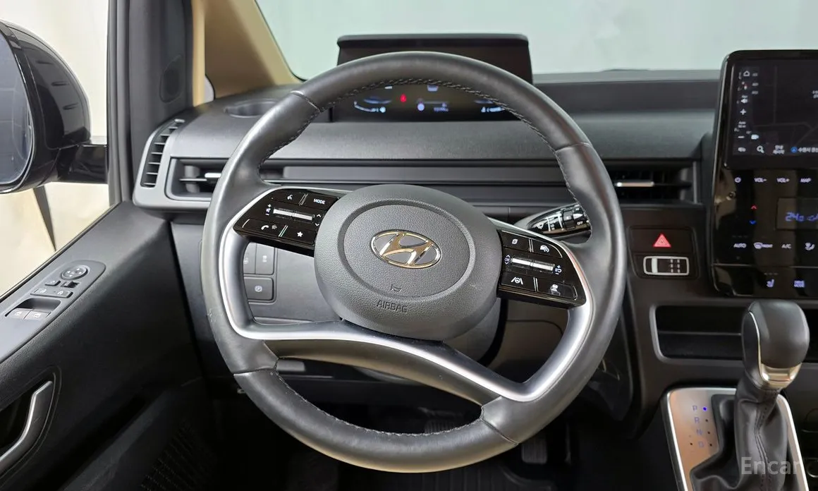 Фото 13 - Hyundai Staria