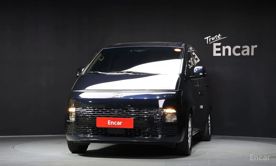 Фото 3 - Hyundai Staria