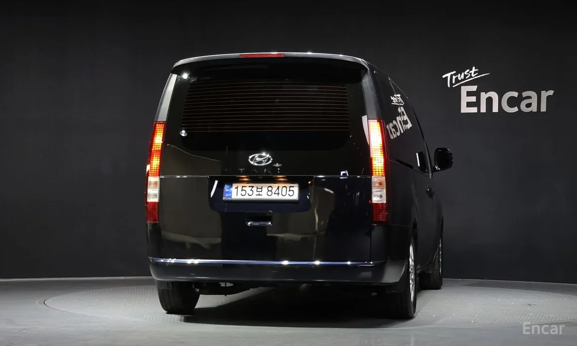 Фото 4 - Hyundai Staria