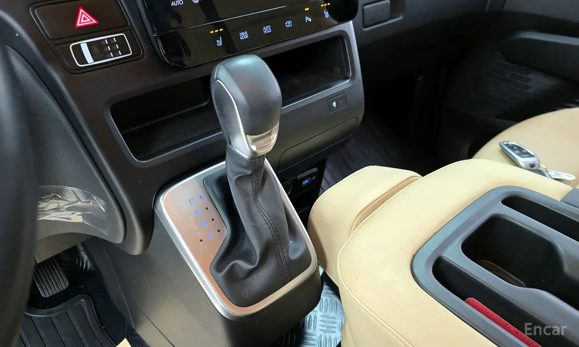 Фото 9 - Hyundai Staria