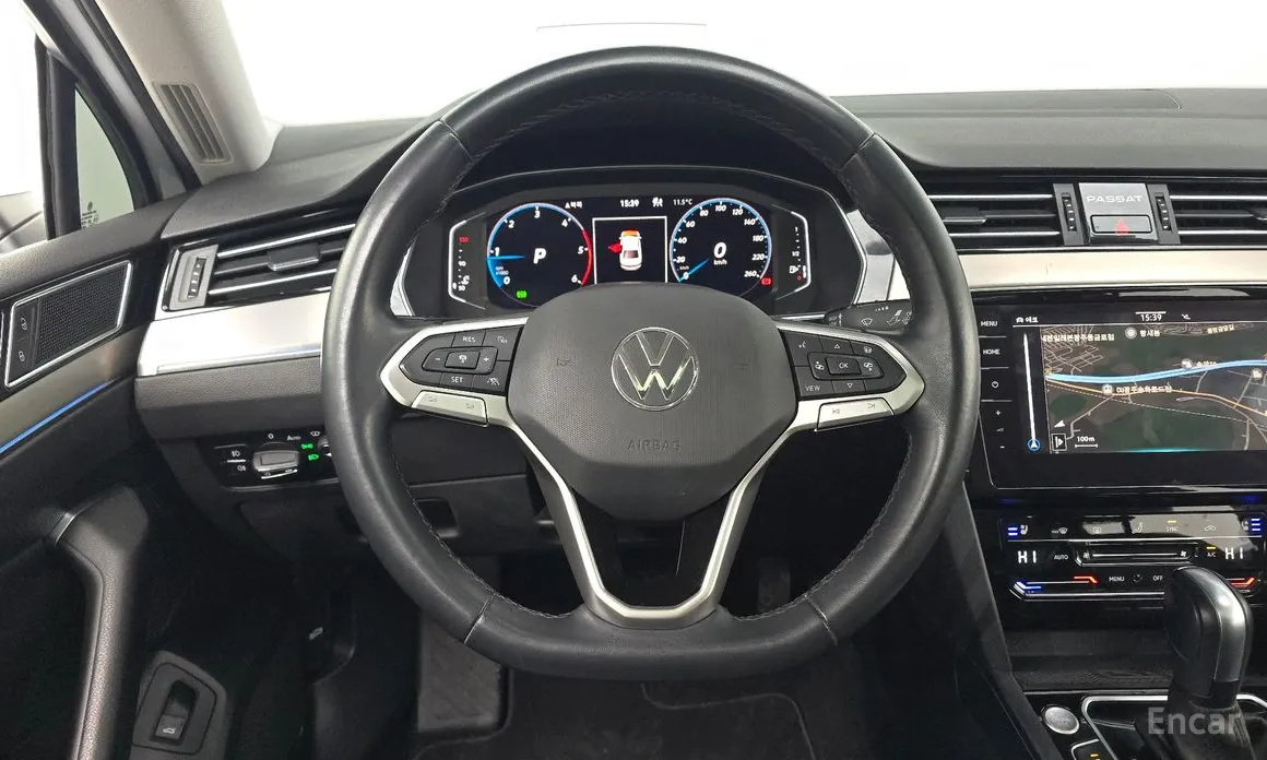 Фото 13 - Volkswagen Passat