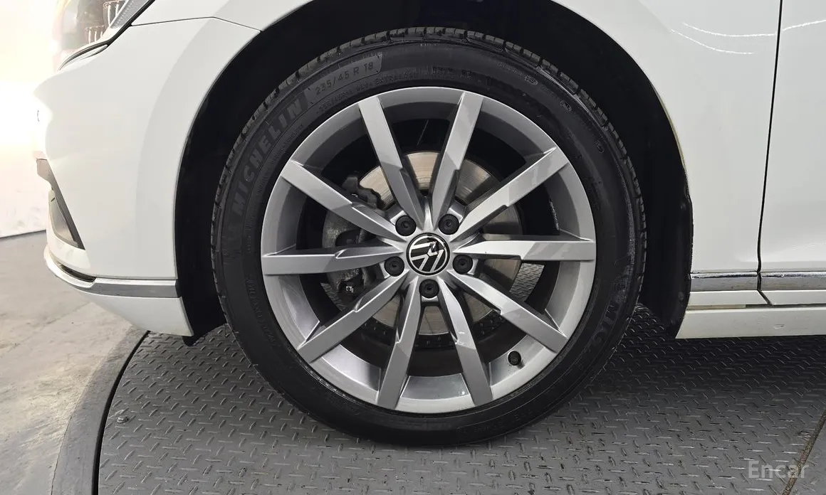 Фото 5 - Volkswagen Passat