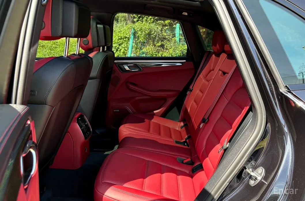 Фото 12 - Porsche Macan