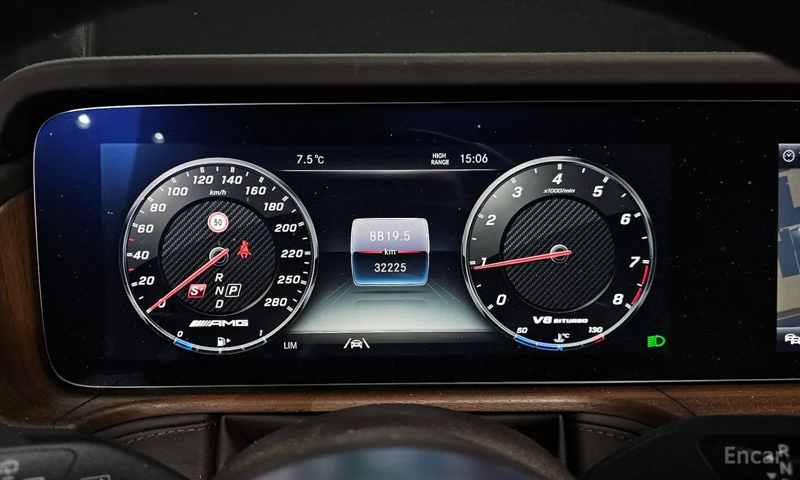 Фото 8 - Mercedes-Benz G-Class