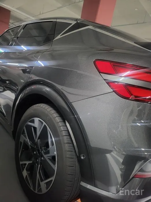 Фото 11 - Genesis GV60