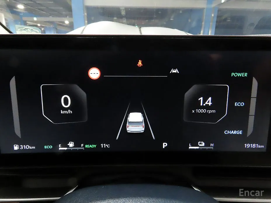 Фото 19 - Kia Carnival