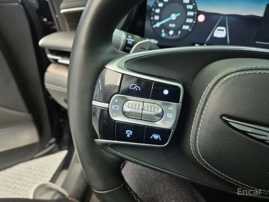 Фото 15 - Genesis G90