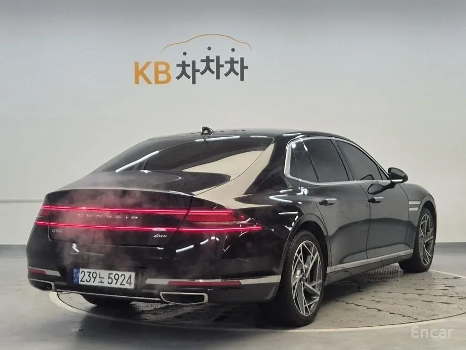 Фото 3 - Genesis G90