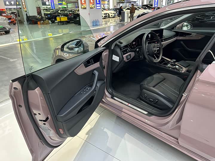 Фото 7 - Audi A5