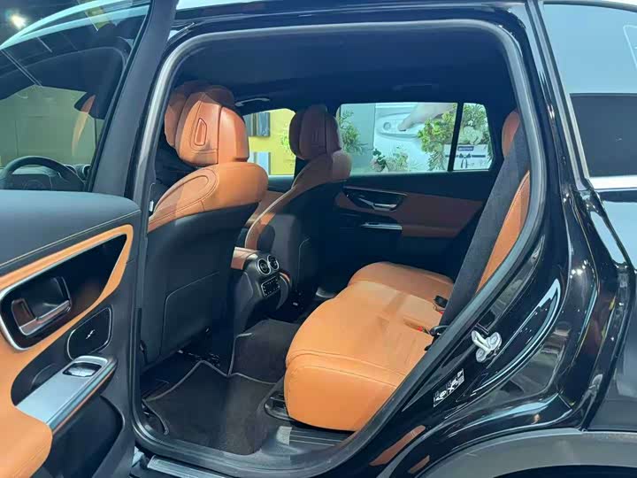 Photo 6 - Mercedes-Benz GLC-Class