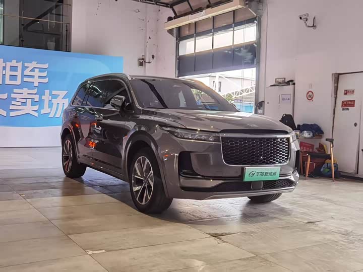 Фото 3 - LiXiang One