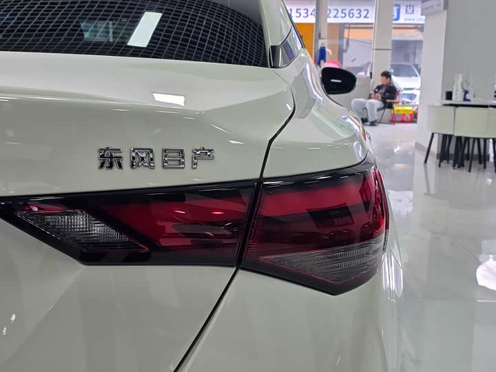 Фото 8 - Nissan Sylphy