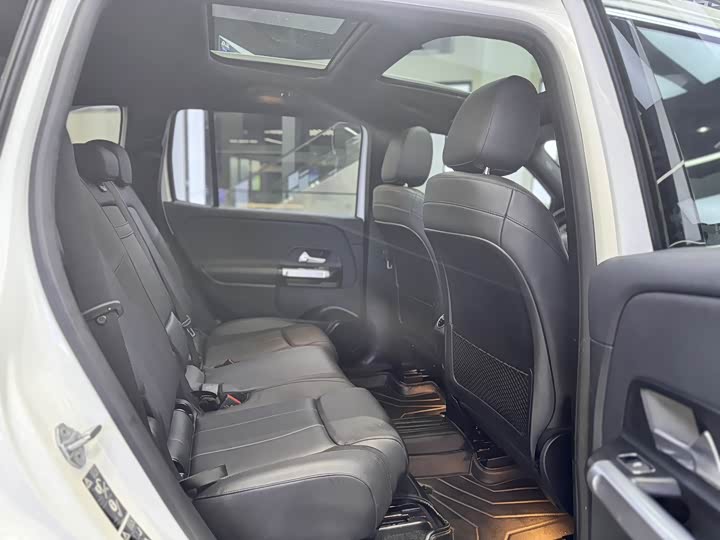 Фото 6 - Mercedes-Benz GLB-Class