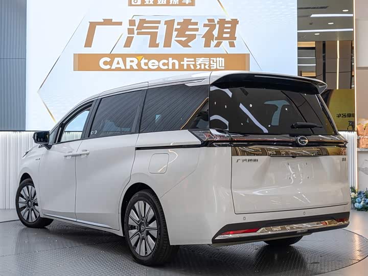 Фото 4 - GAC Trumpchi E8