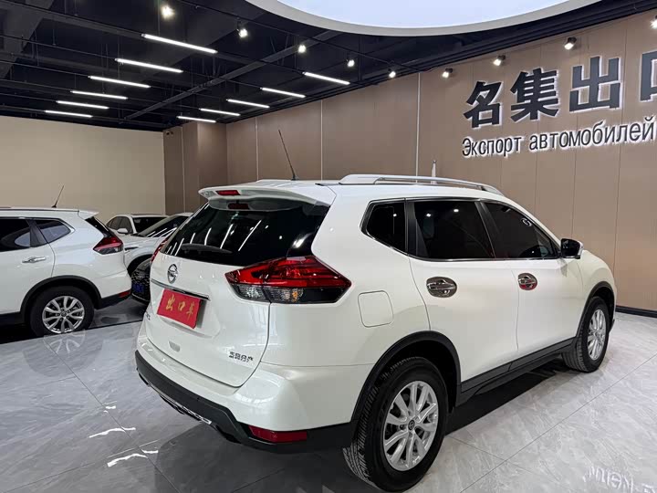 Фото 5 - Nissan X-Trail