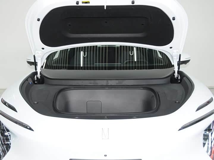 Фото 6 - Avatr 07