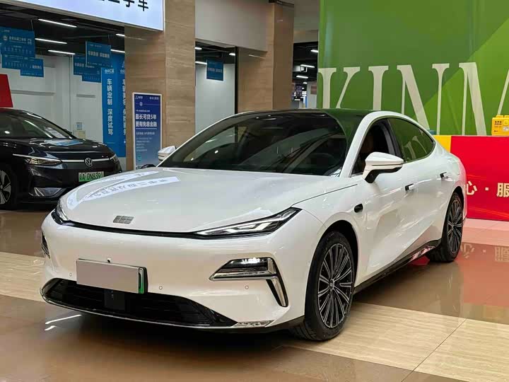 Фото 1 - Geely Galaxy Starshine 8 EM-i