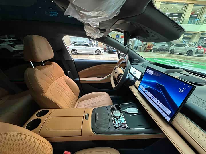 Фото 6 - Geely Galaxy Starshine 8 EM-i