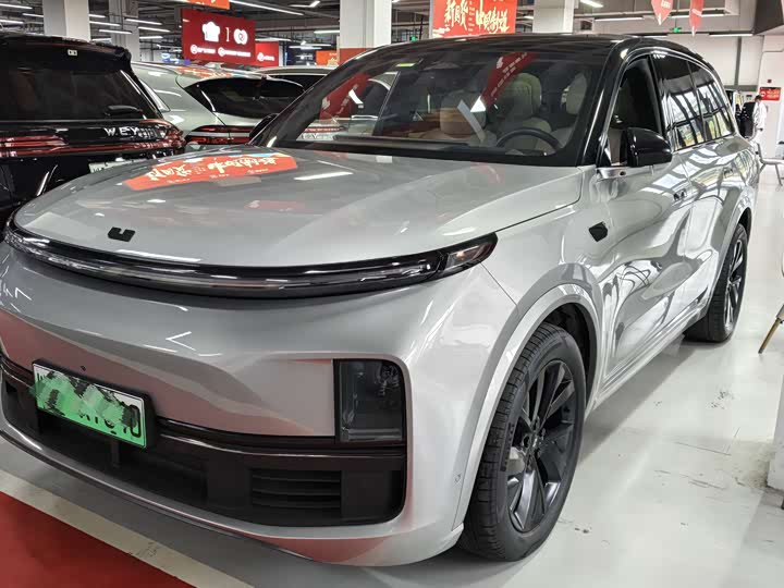 Фото 1 - LiXiang L8