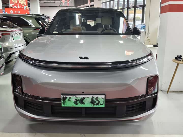 Фото 2 - LiXiang L8