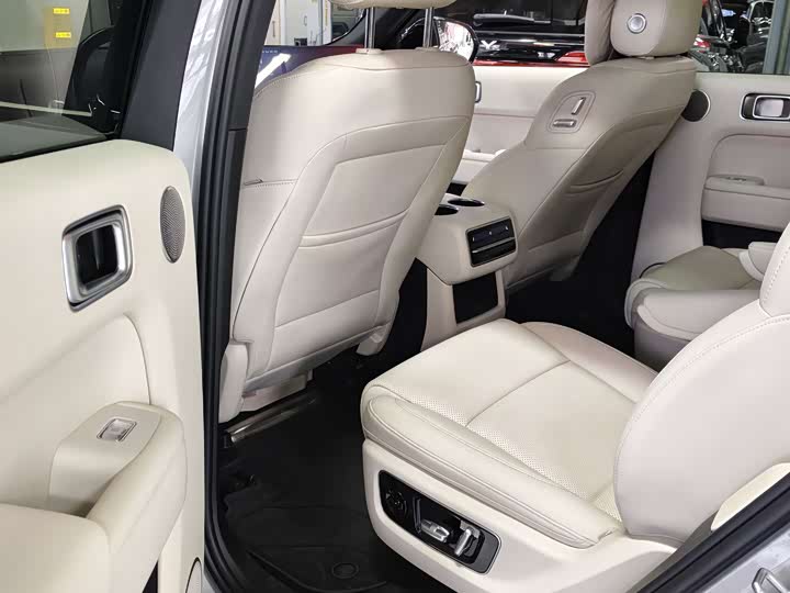 Фото 7 - LiXiang L8