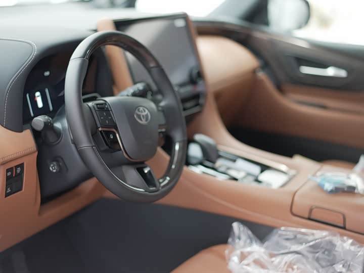 Photo 8 - Toyota Alphard