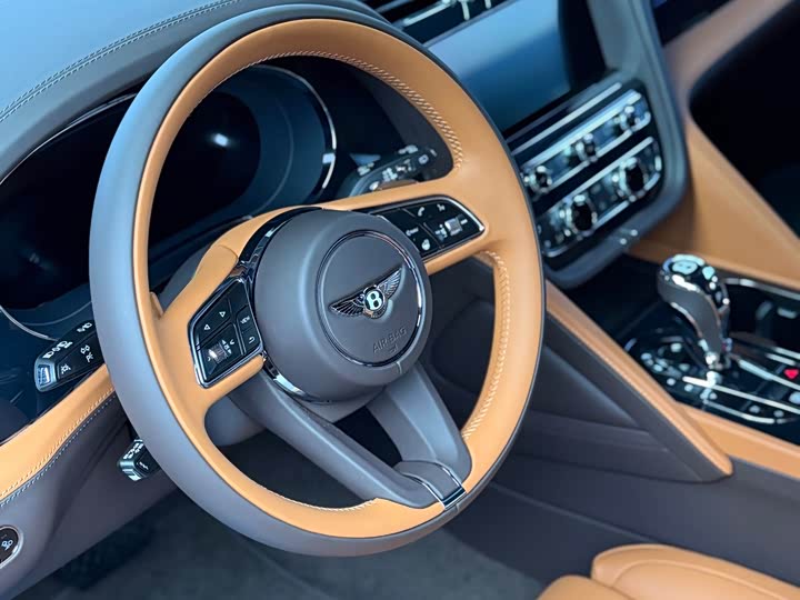 Фото 4 - Bentley Bentayga