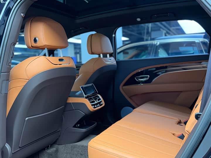 Фото 5 - Bentley Bentayga