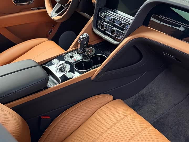 Фото 7 - Bentley Bentayga