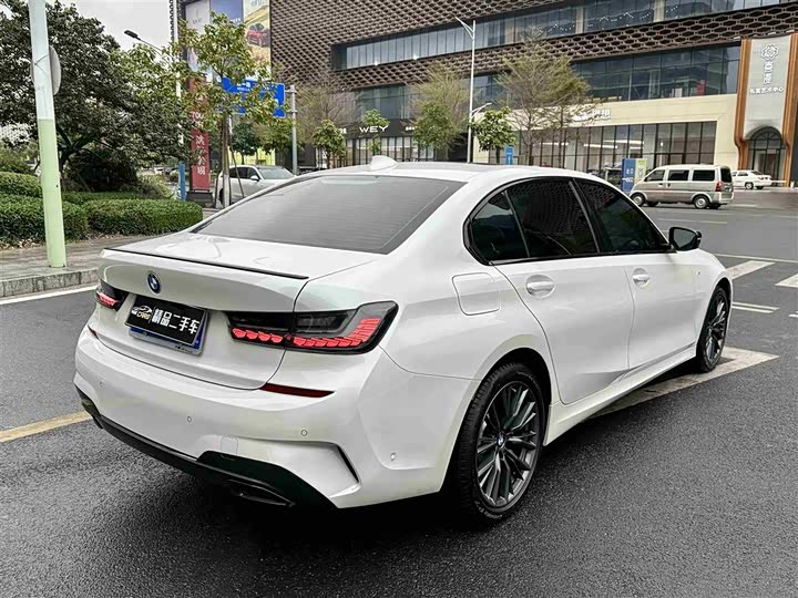 Фото 7 - BMW 3 Series