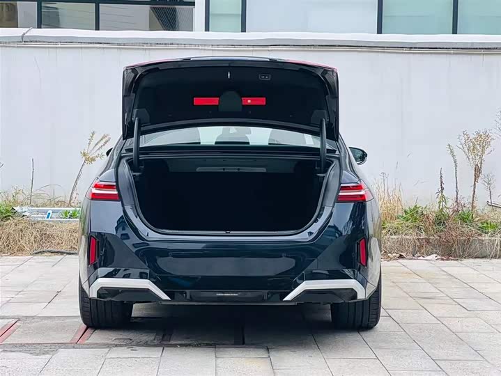 Фото 6 - BMW 5 Series