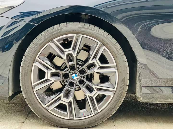 Фото 7 - BMW 5 Series