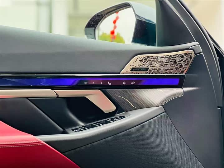 Фото 9 - BMW 5 Series