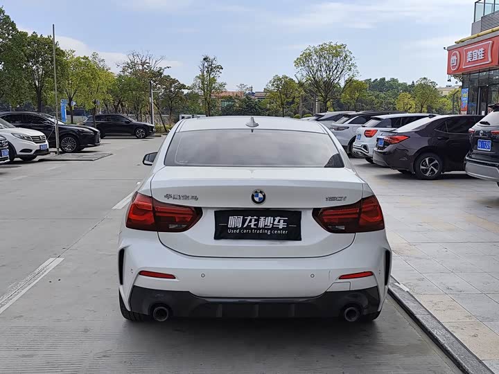 Фото 8 - BMW 1 Series