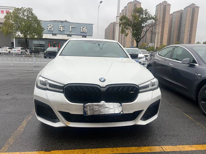 Фото 2 - BMW 5 Series