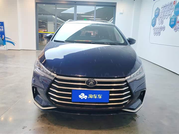 Фото 2 - BYD Song Max