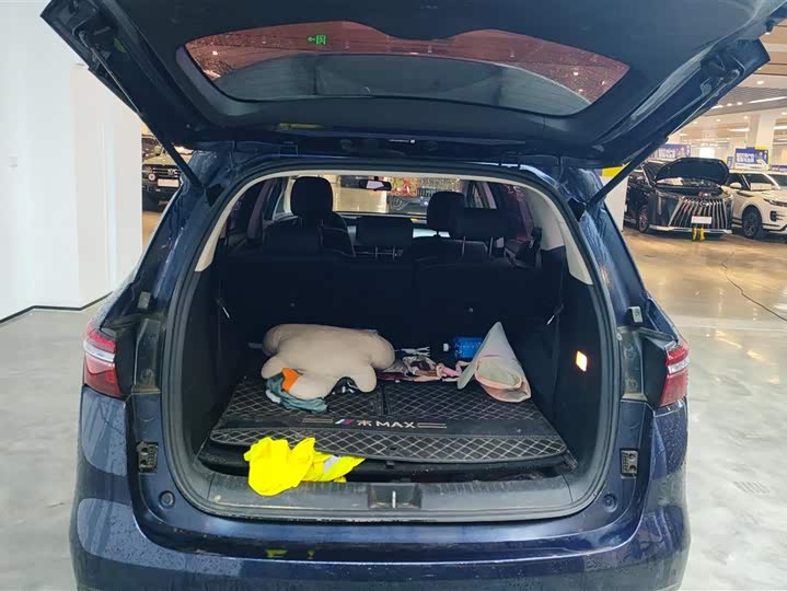 Фото 4 - BYD Song Max