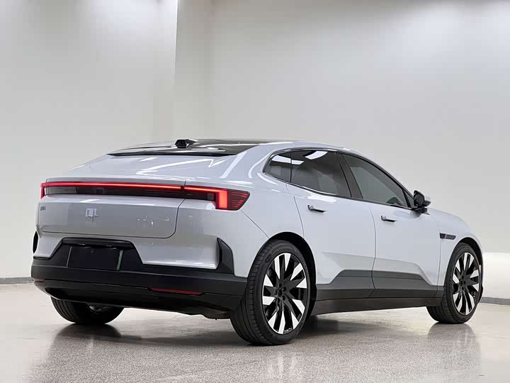 Фото 6 - Polestar 4