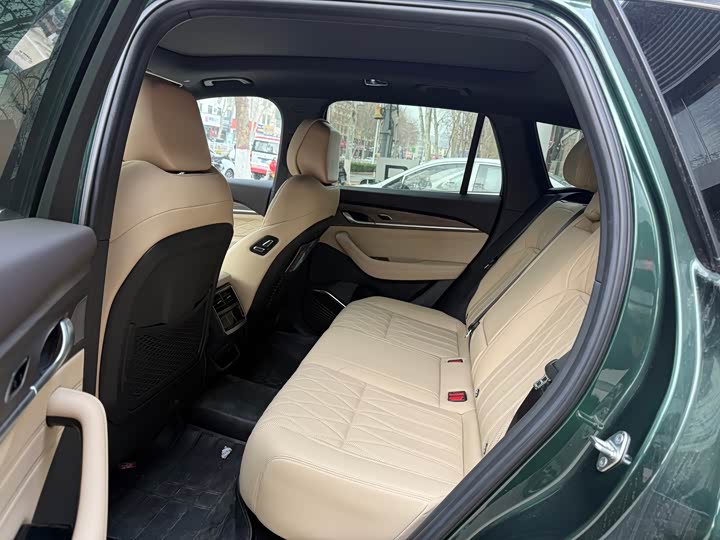 Photo 5 - Geely Monjaro