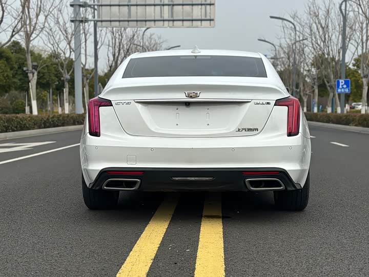 Photo 4 - Cadillac CT5