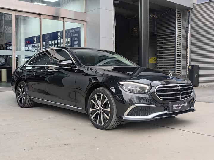 Фото 3 - Mercedes-Benz E-Class Hybrid