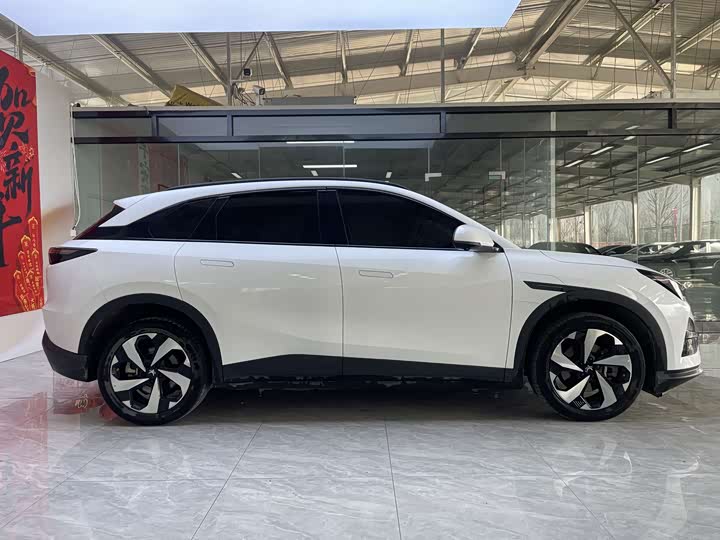 Photo 6 - BAIC Arcfox Alpha T5