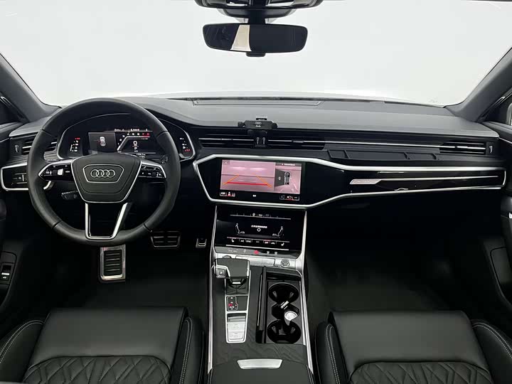 Фото 9 - Audi A6L