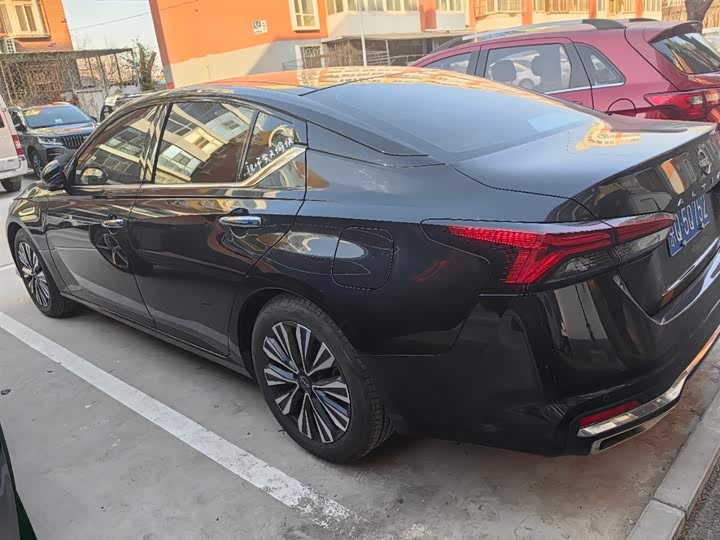 Photo 3 - Nissan Teana