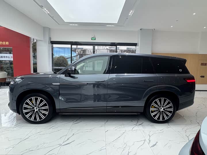 Фото 3 - Denza N9