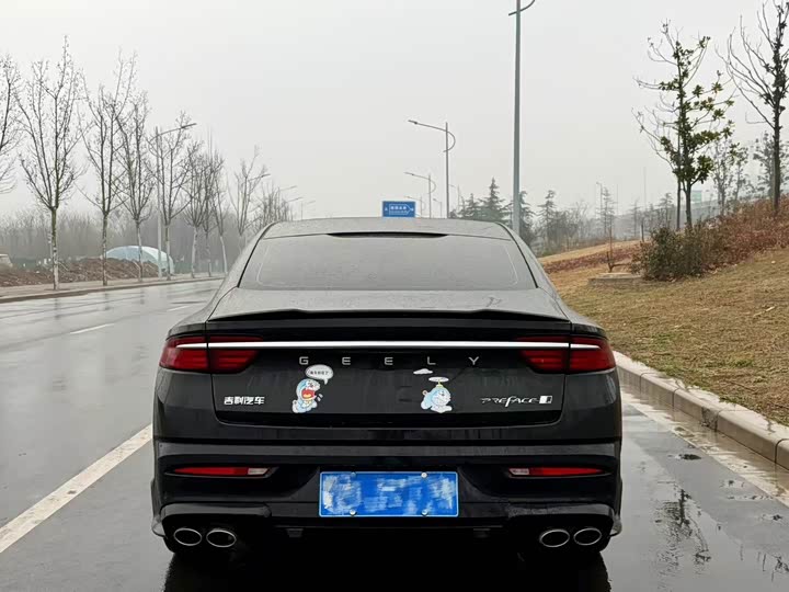 Фото 8 - Geely Preface
