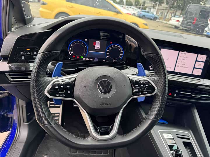 Фото 7 - Volkswagen Golf