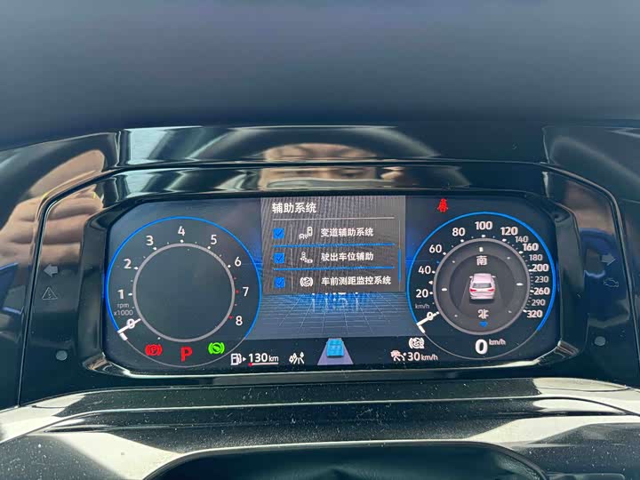 Фото 9 - Volkswagen Golf