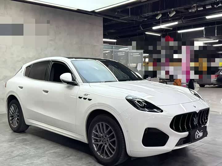 Фото 3 - Maserati Grecale