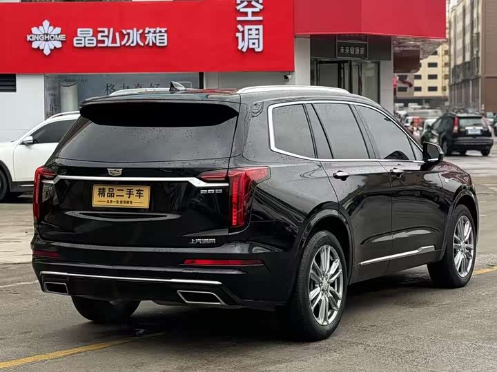 Фото 3 - Cadillac XT6